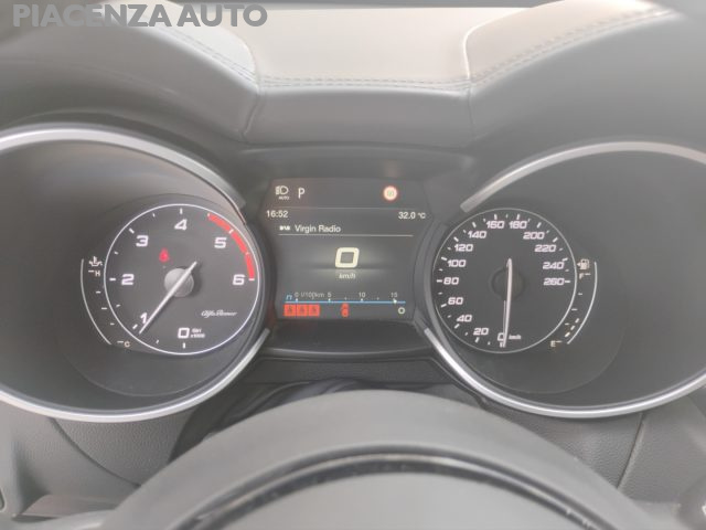 ALFA ROMEO Stelvio usata, con Controllo trazione