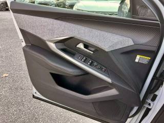 PEUGEOT 3008 usata, con Sensori di parcheggio posteriori