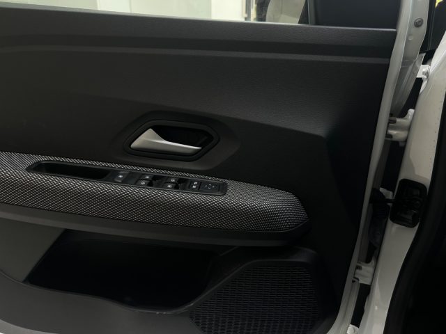 DACIA Sandero usata, con Bluetooth