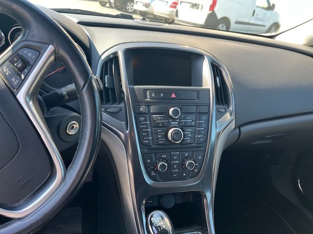 OPEL Astra usata, con Autoradio