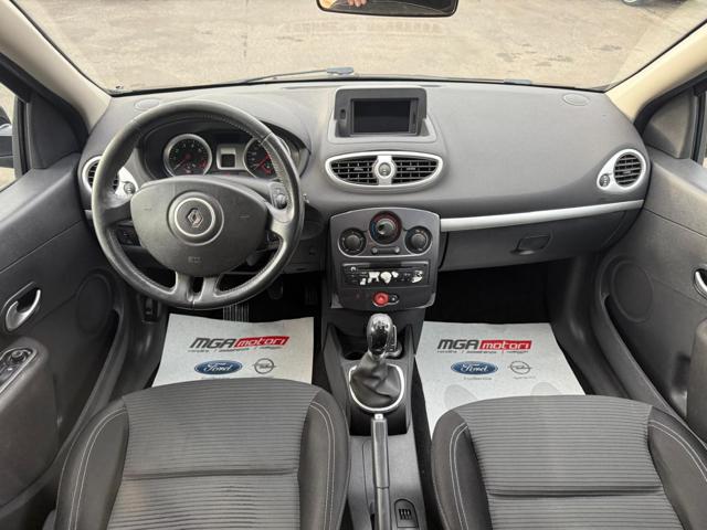 RENAULT Clio usata, con Climatizzatore