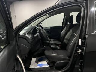 DACIA Sandero usata, con Autoradio