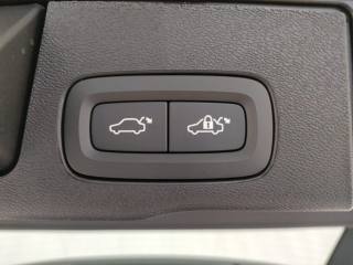 VOLVO XC60 usata, con Sedile posteriore sdoppiato