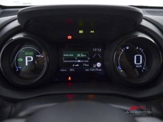 TOYOTA Yaris usata 12