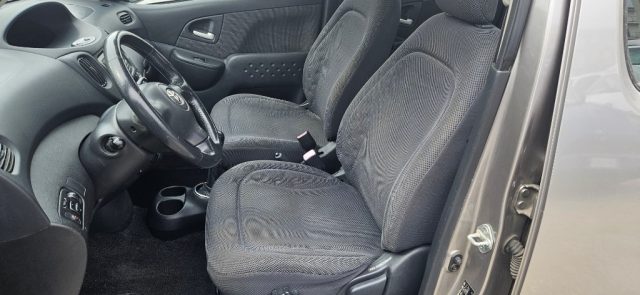 TOYOTA Yaris usata, con Immobilizzatore elettronico