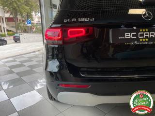MERCEDES-BENZ GLB 180 usata, con Autoradio digitale