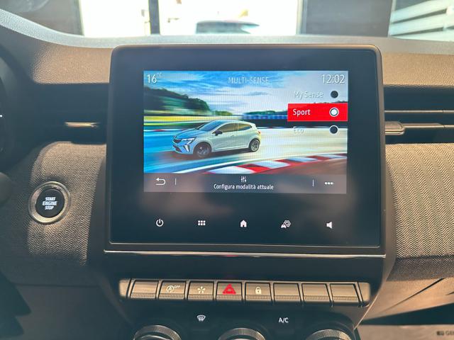 RENAULT Clio usata, con Luci diurne LED