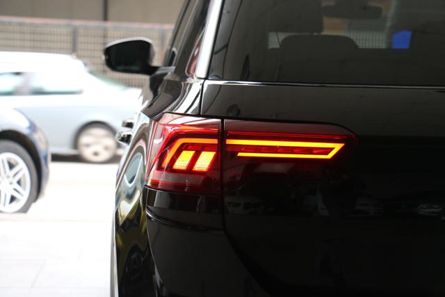 VOLKSWAGEN T-Roc usata, con Autoradio