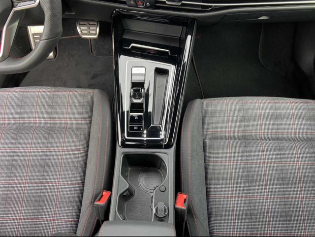 VOLKSWAGEN Golf usata, con Climatizzatore