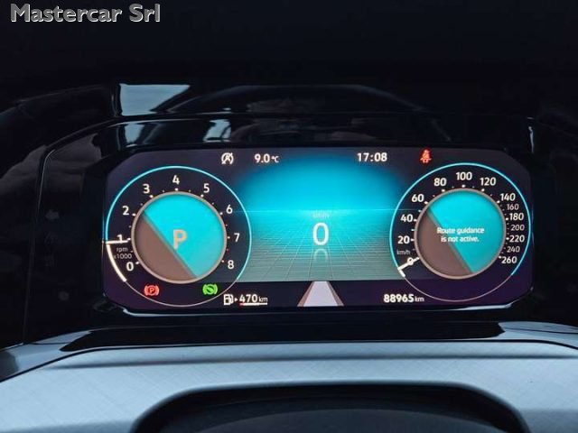 VOLKSWAGEN Golf usata, con USB