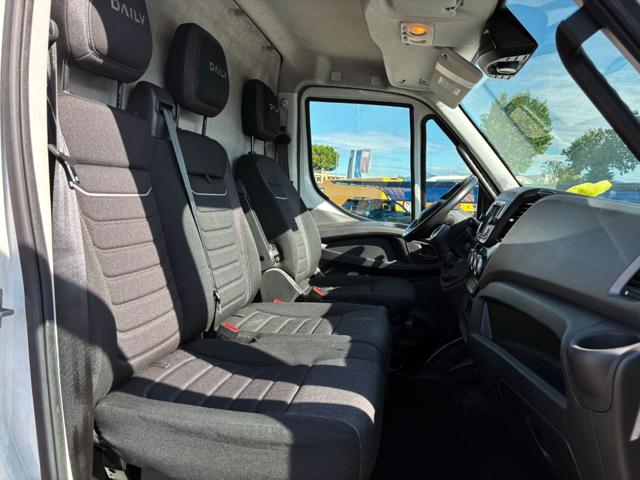 IVECO Daily usata, con Autoradio digitale
