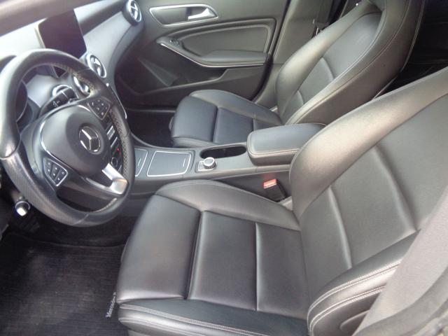 MERCEDES-BENZ CLA 200 usata, con Controllo automatico clima