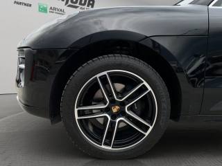 PORSCHE Macan usata, con Bracciolo