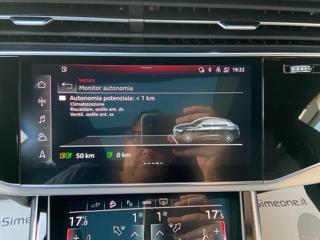 AUDI Q8 usata, con Luce d