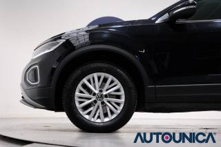 VOLKSWAGEN T-Roc usata, con USB