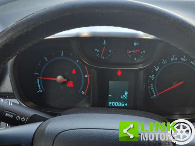 CHEVROLET Orlando usata 28