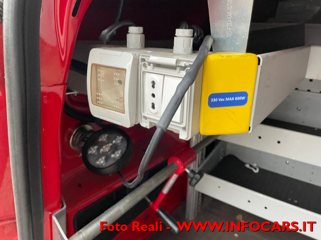 FIAT Fiorino usata, con Sensori di parcheggio posteriori