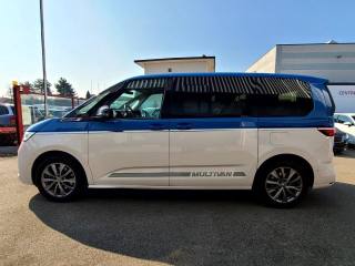 VOLKSWAGEN Multivan usata, con Luci diurne LED