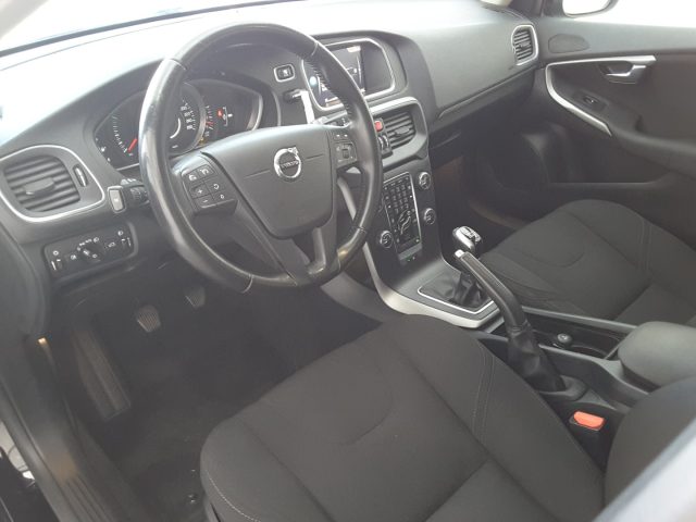 VOLVO V40 usata, con Autoradio