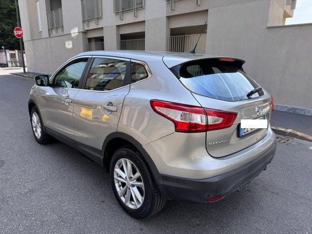 NISSAN Qashqai usata, con Autoradio