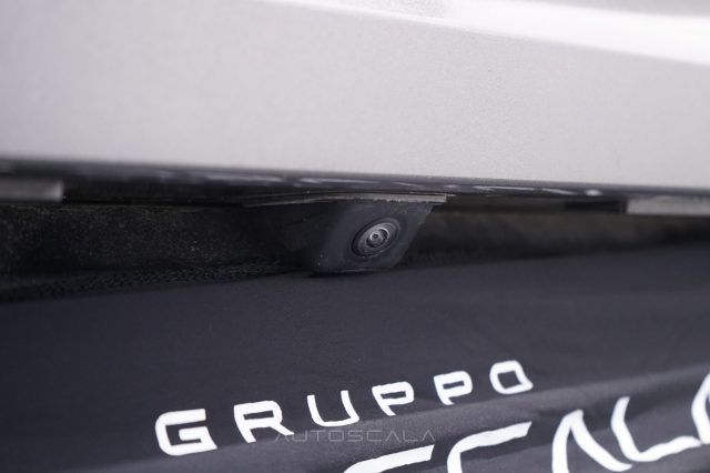 PEUGEOT 208 usata, con Android Auto
