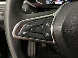 RENAULT Captur usata, con Sensori di parcheggio posteriori