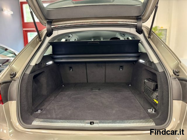 AUDI A4 usata, con Sensori di parcheggio anteriori