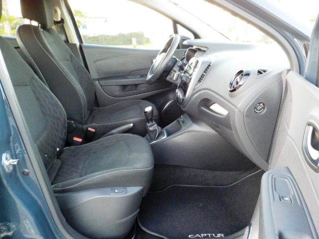 RENAULT Captur usata, con Specchietti laterali elettrici