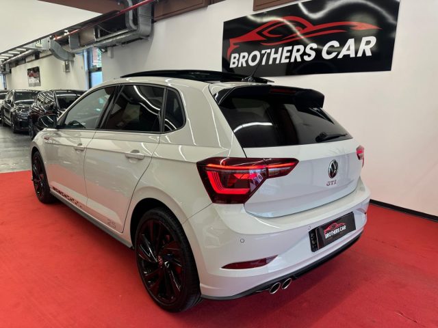 VOLKSWAGEN Polo usata, con Autoradio