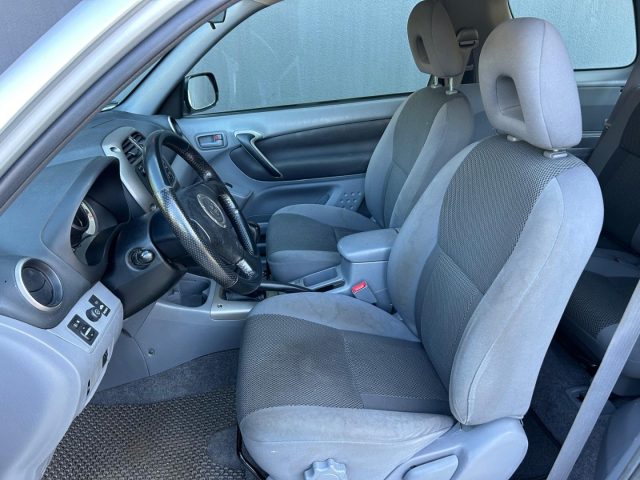 TOYOTA RAV 4 usata, con Chiusura centralizzata