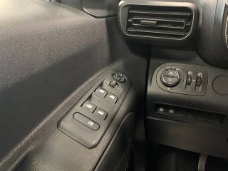 OPEL Combo Life usata, con Fari LED