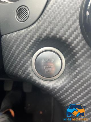 MERCEDES-BENZ GLA 180 usata 21