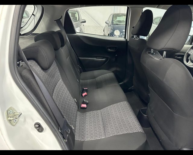 TOYOTA Yaris usata, con Airbag testa
