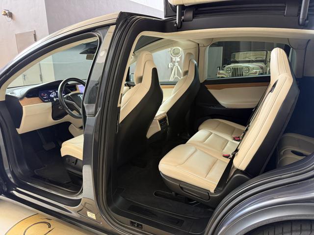 TESLA Model X usata, con Chiusura centralizzata