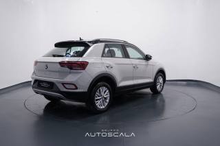 VOLKSWAGEN T-Roc usata, con Autoradio