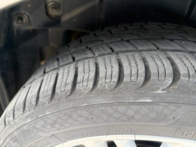 LANCIA Ypsilon usata, con Volante in pelle