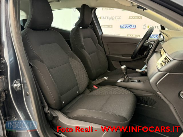 RENAULT Clio usata, con Autoradio