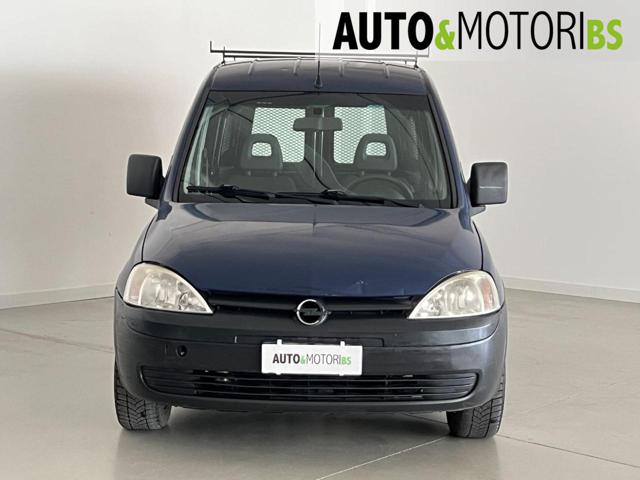 OPEL Combo usata, con Airbag