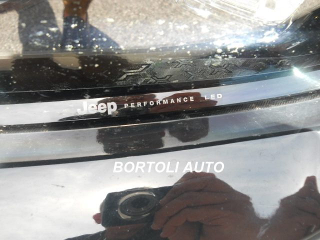 JEEP Avenger usata, con Fari LED
