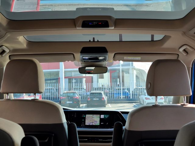 VOLKSWAGEN Multivan usata, con Controllo trazione