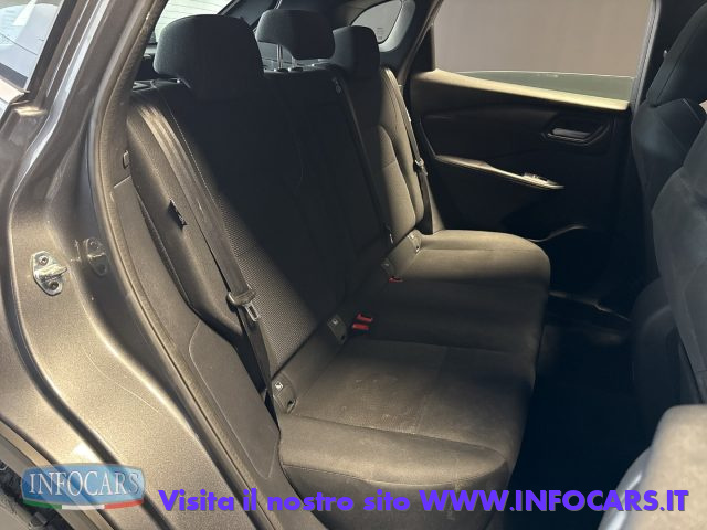 NISSAN Qashqai usata, con Boardcomputer