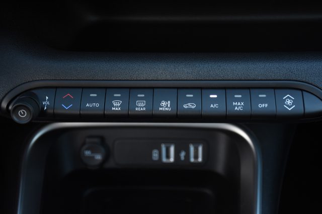 JEEP Avenger usata, con Park Distance Control