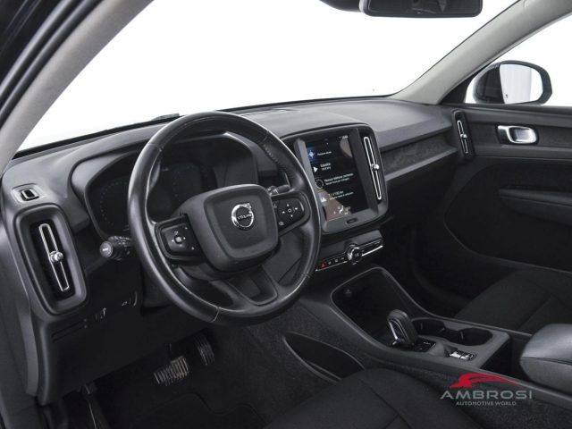 VOLVO XC40 usata 7