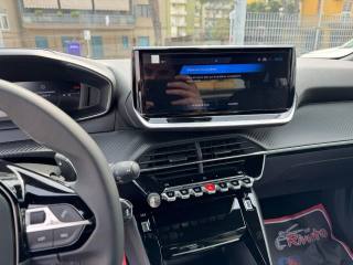 PEUGEOT 2008 usata, con Volante in pelle