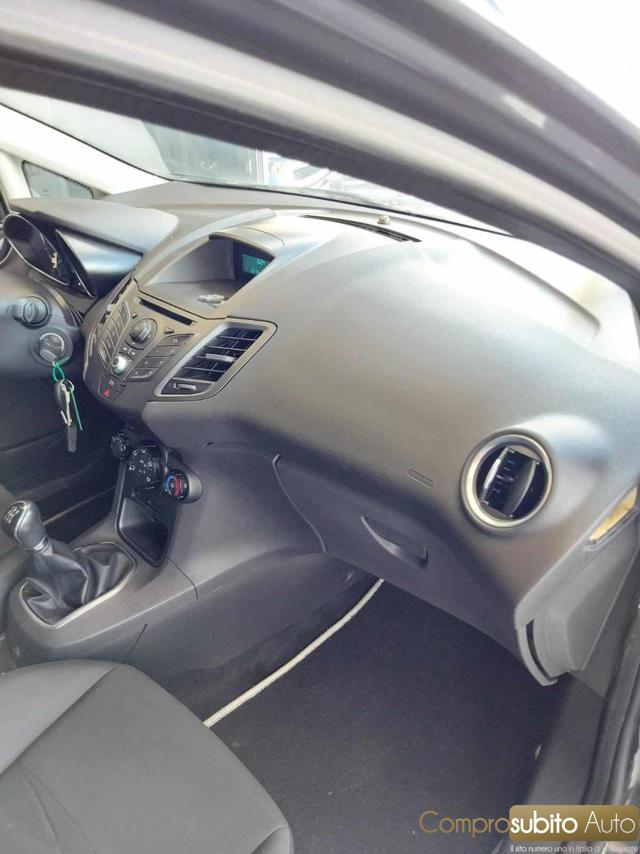 FORD Fiesta usata, con Servosterzo