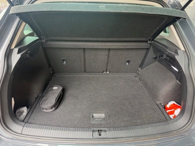 VOLKSWAGEN Tiguan usata, con Fari LED