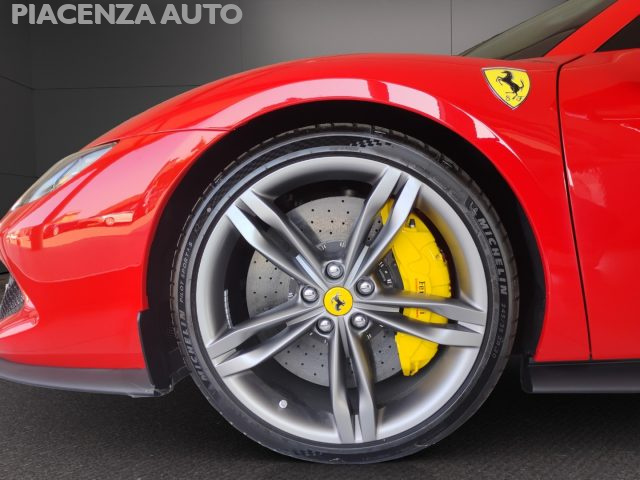 FERRARI 296 usata, con Park Distance Control