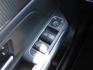 MERCEDES-BENZ B 180 usata, con Sedile posteriore sdoppiato