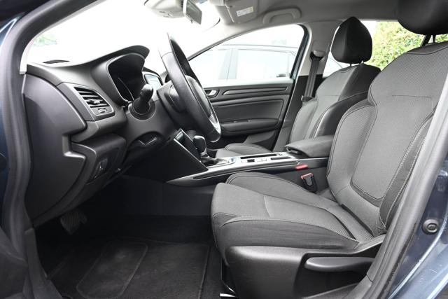 RENAULT Megane usata, con Controllo automatico clima