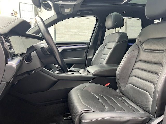 VOLKSWAGEN Touareg usata, con Controllo automatico clima